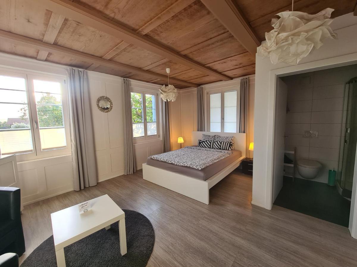 Von May Rooms Herbligen Екстериор снимка