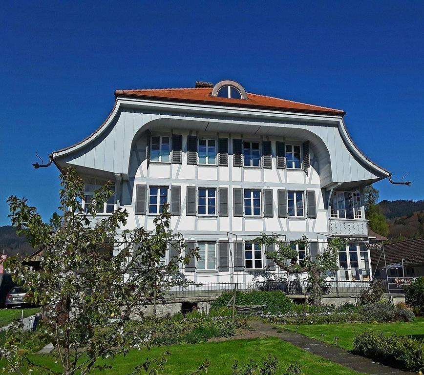 Von May Rooms Herbligen Екстериор снимка